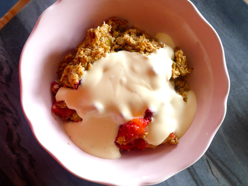 Apple and Blackberry Crumble