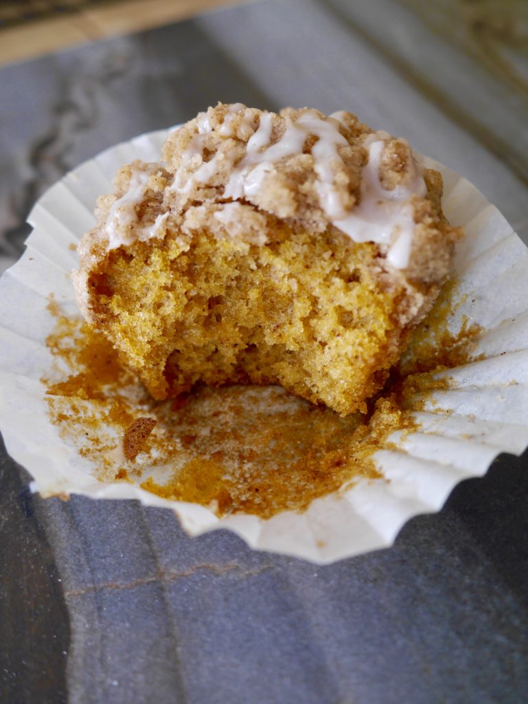 Pumpkin Spice Streusel Muffins